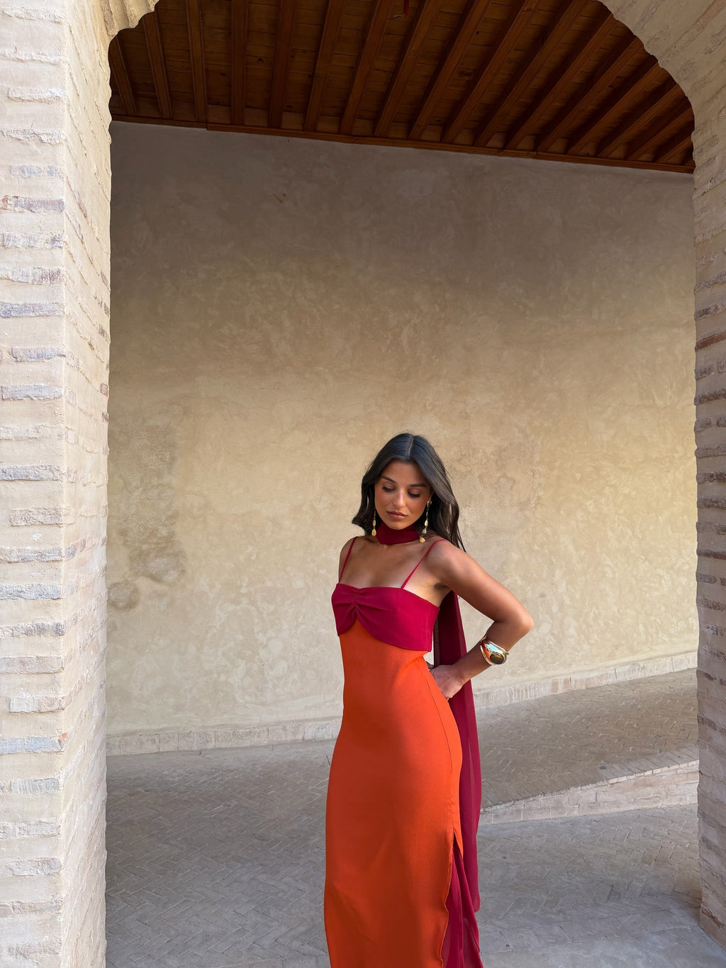CARMEN | Vestido Largo Bicolor con Choker y Abertura