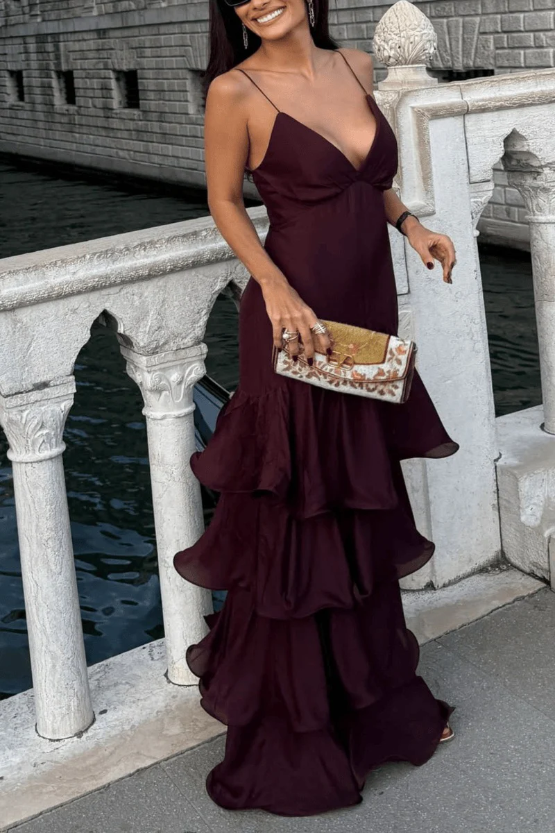 Vestido Burdeos Maxi Volantes en Capas